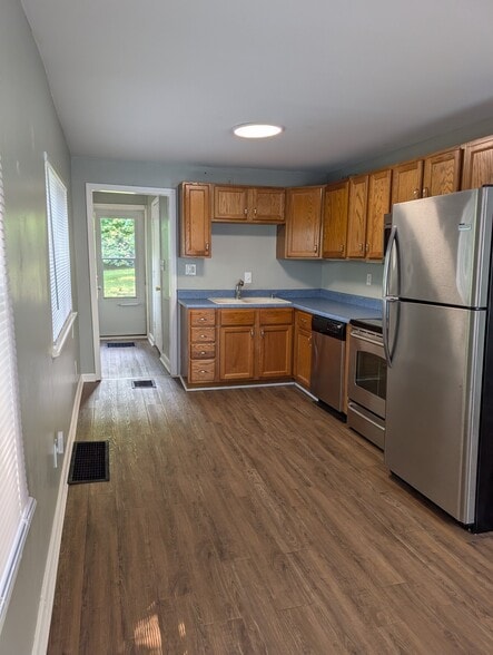 Building Photo - 52599 Emmons Rd