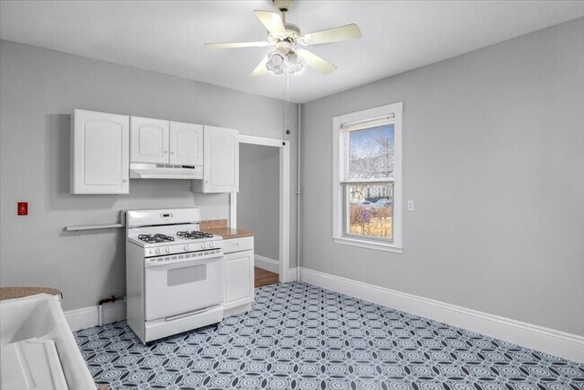 Building Photo - 34 Neponset Ave