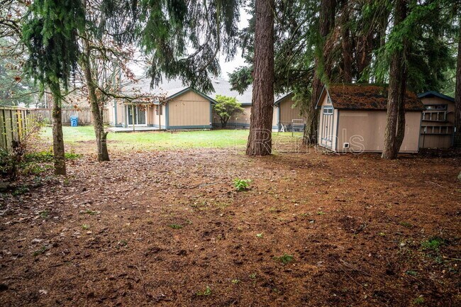 Building Photo - 13702 14th Ave S