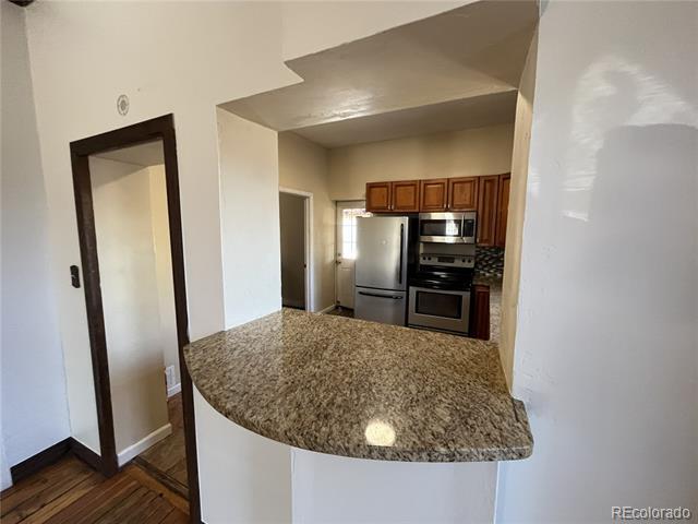 Building Photo - 677 Galapago St
