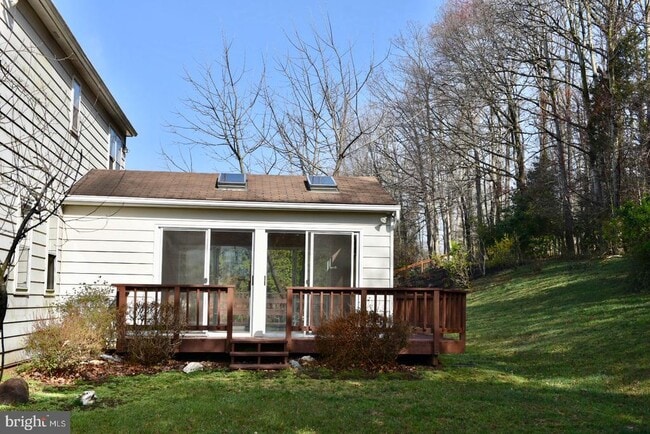 Building Photo - 11778 Hollyview Dr