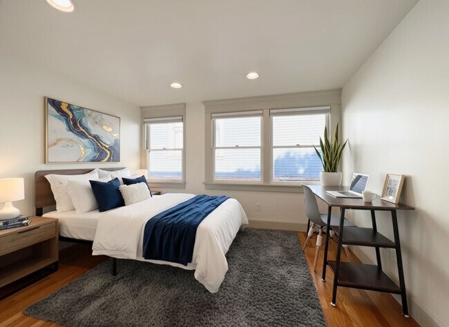 Building Photo - 929 W 23rd St