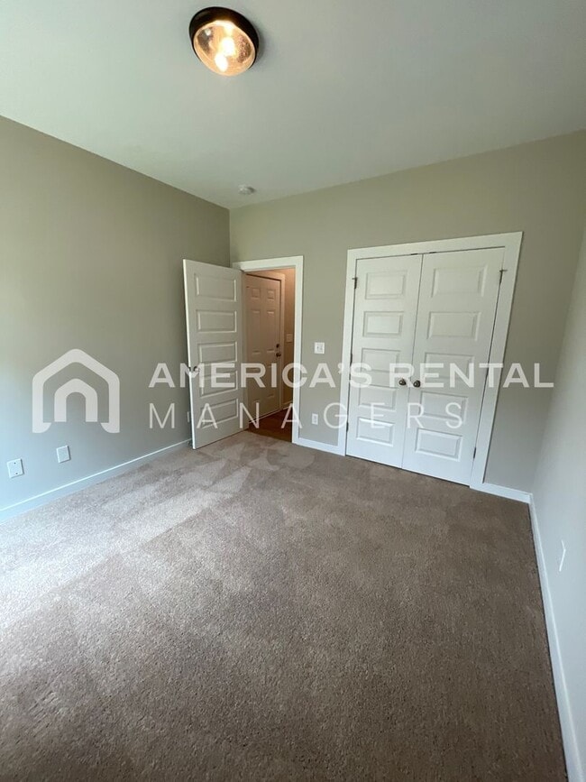 Building Photo - 228 John Harold Dr