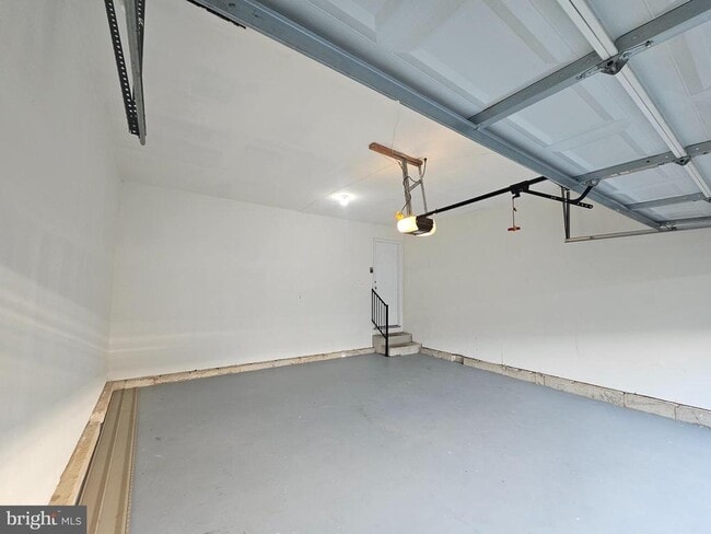 Building Photo - 43 Thomas Harmon Dr