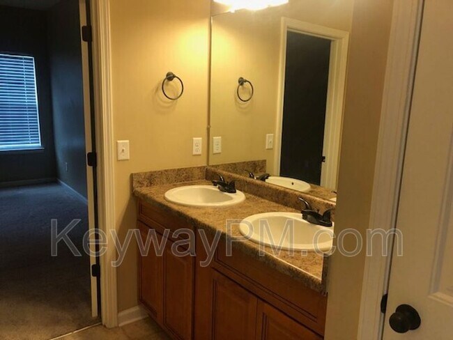 Building Photo - 1203 Derby Ln