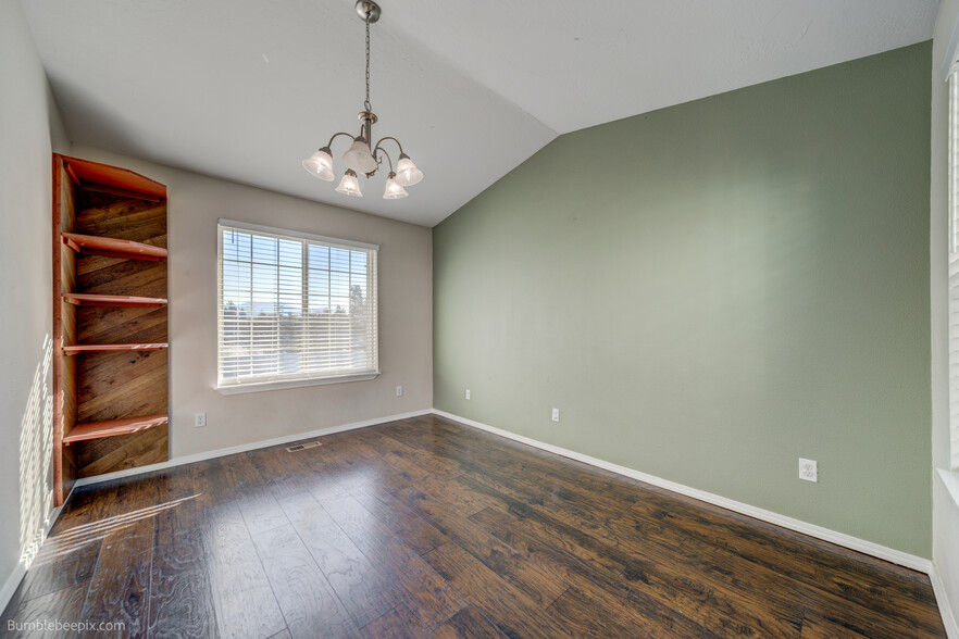 Dining Room - 5804 N Silver Pine Ct