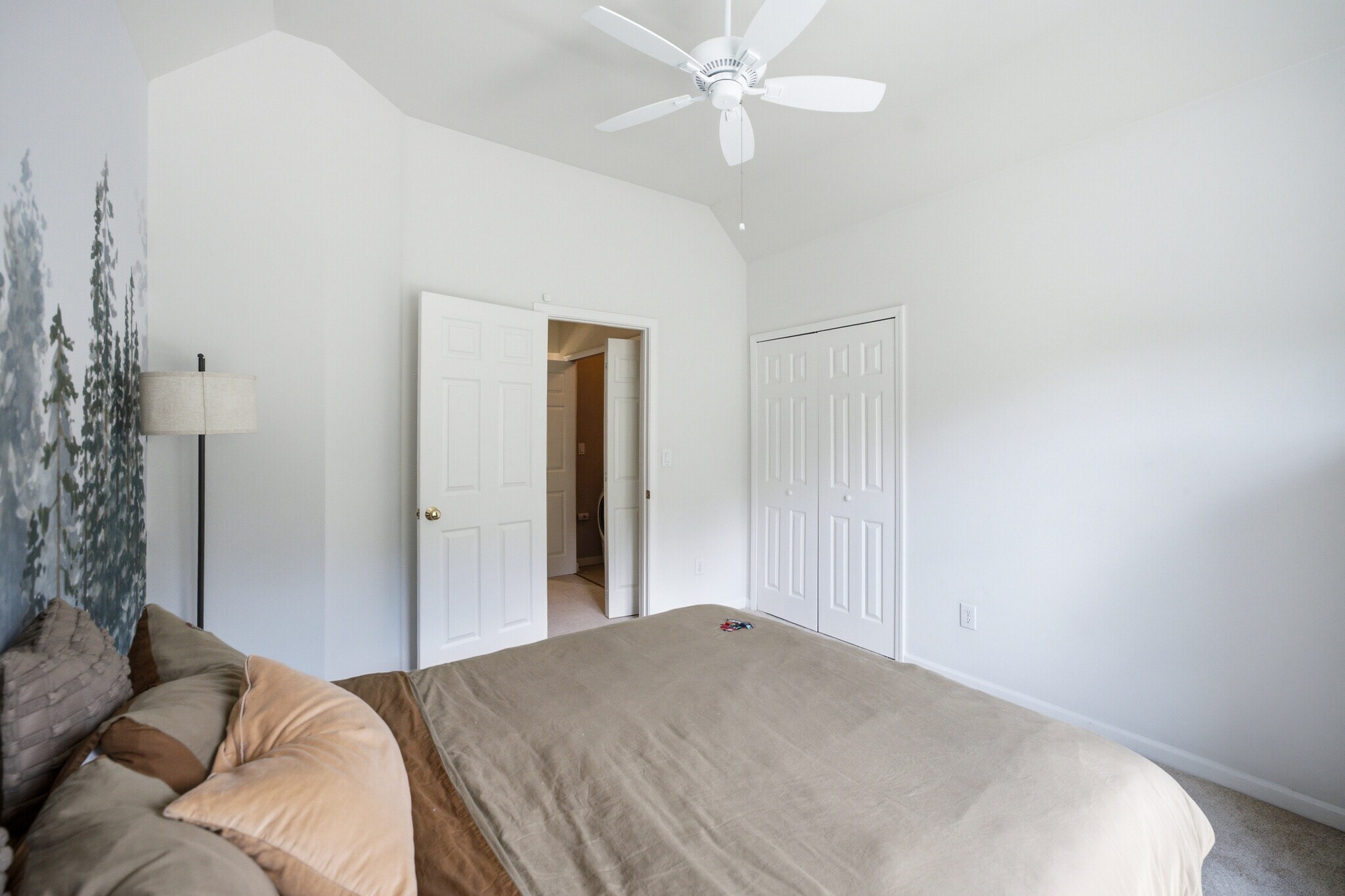 Building Photo - 5008 Highland Oaks Ct SE