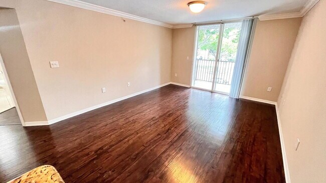 Building Photo - 15155 Michelangelo Blvd