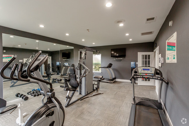 Fitness Center - The Players Club of Brentwood