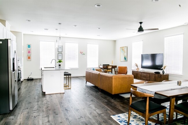 Building Photo - 5203 Burress Springs Ln