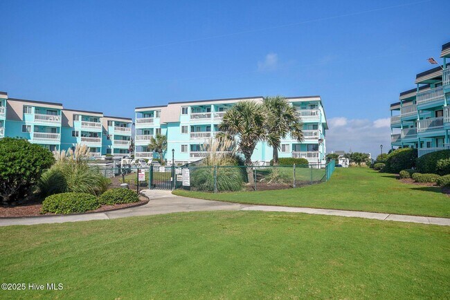 Building Photo - 301 Commerce Way