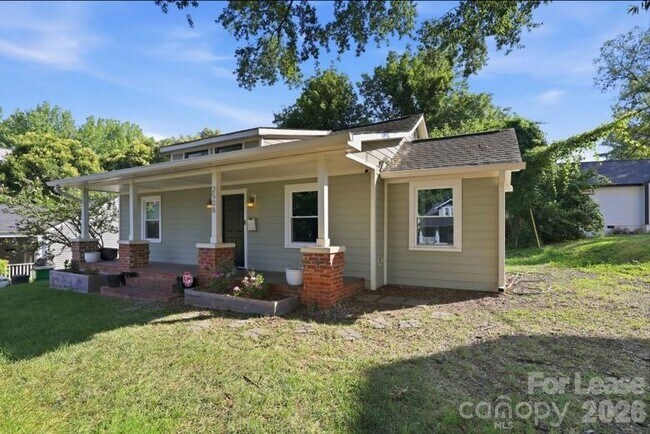 Building Photo - 2508 Rozzelles Ferry Rd