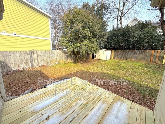 Building Photo - 513 Patterson St