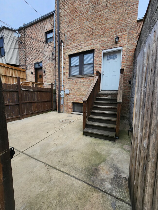 Building Photo - 4420 S Berkeley Ave