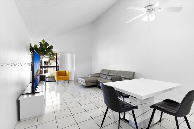 Building Photo - 12990 SW 88th Ln