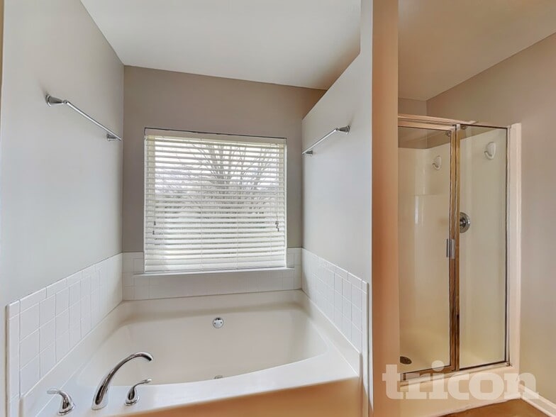 Building Photo - 1289 Avington Glen Dr SE