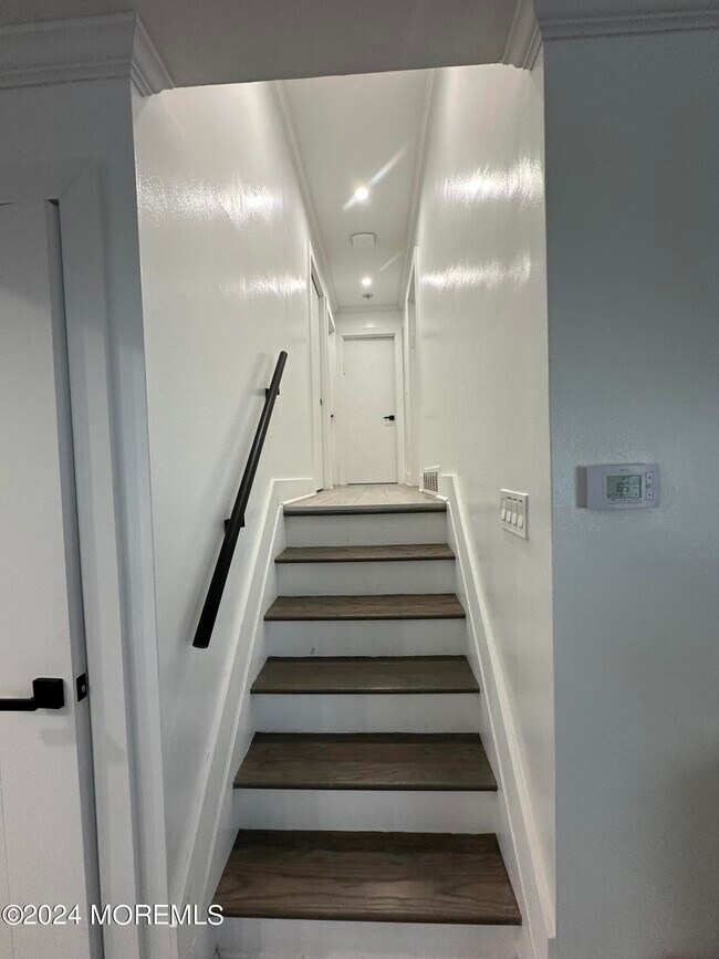 Building Photo - 46 Hilltop Rd