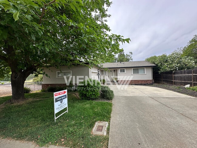 Building Photo - 5280 5th St