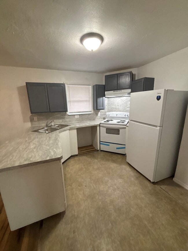 Building Photo - Beautiful four bedroom single family house in Copperas Cove