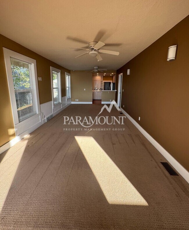 Building Photo - Stunning 3-bedroom, 1-bath home with a water view and fantastic amenities!