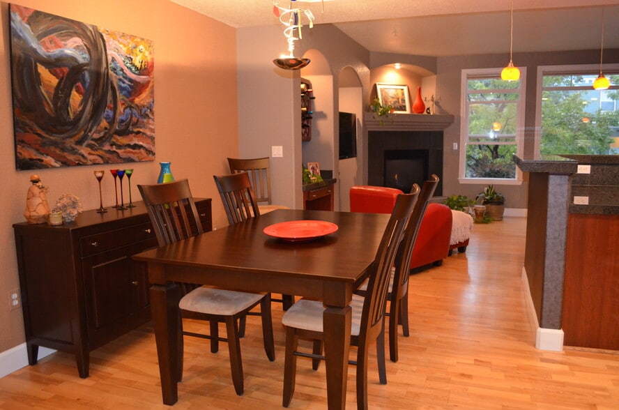 Before remodeling, with furniture - 1735 N Ogden St