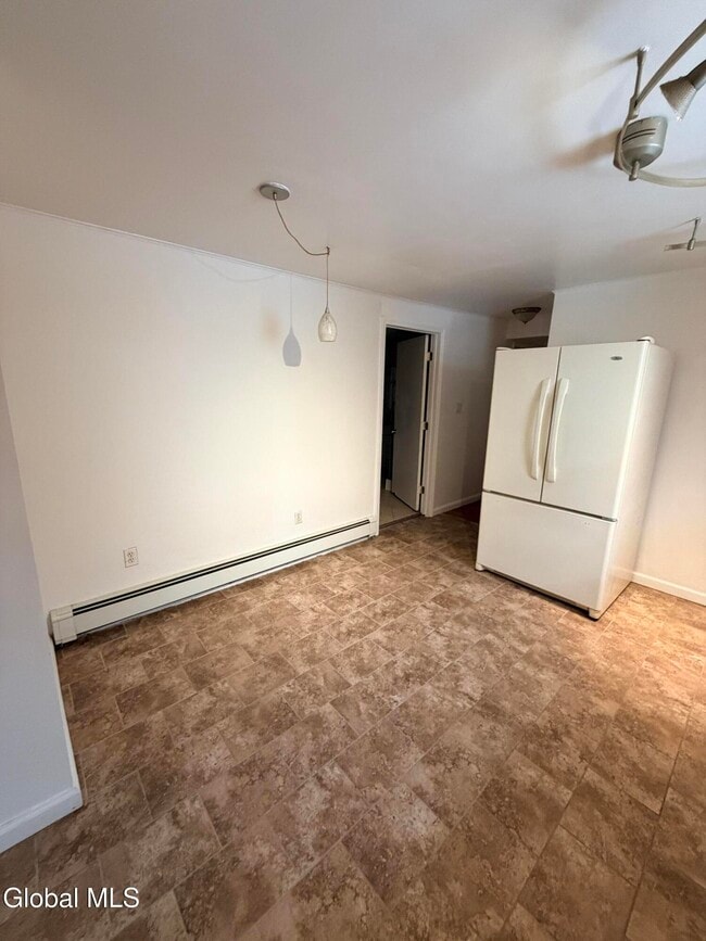 Building Photo - 200 Mohawk St