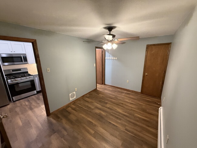 Building Photo - 237 Franklin Ave