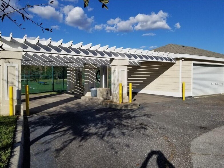 Building Photo - 4019 Venetian Bay Dr