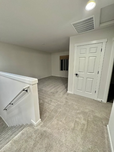 Building Photo - 6750 Skipper Ln SE