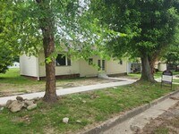 Building Photo - 2 Bedroom House in Newport, IN