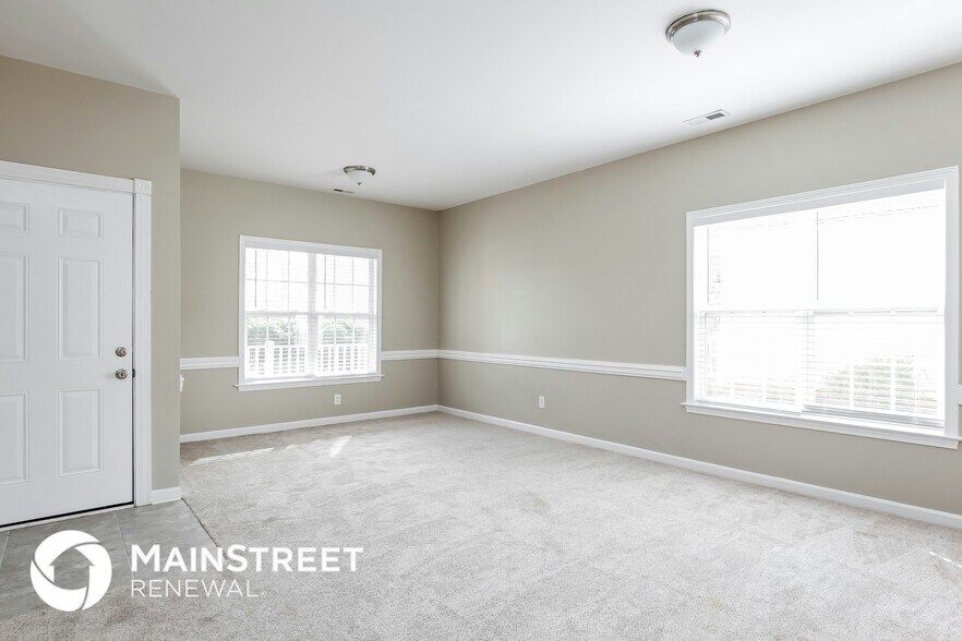 Building Photo - 1903 Lees Chapel Rd