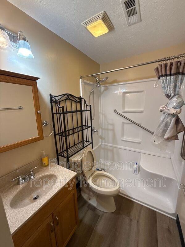 Building Photo - 59 N Haven Dr