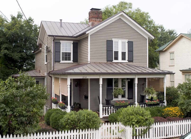 Primary Photo - 214 South Street West