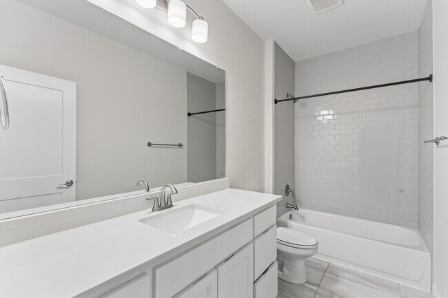 Building Photo - 154 Magnolia Cir