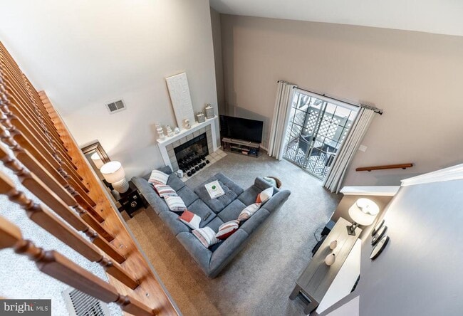 Building Photo - 1012 Foxmeadow Dr