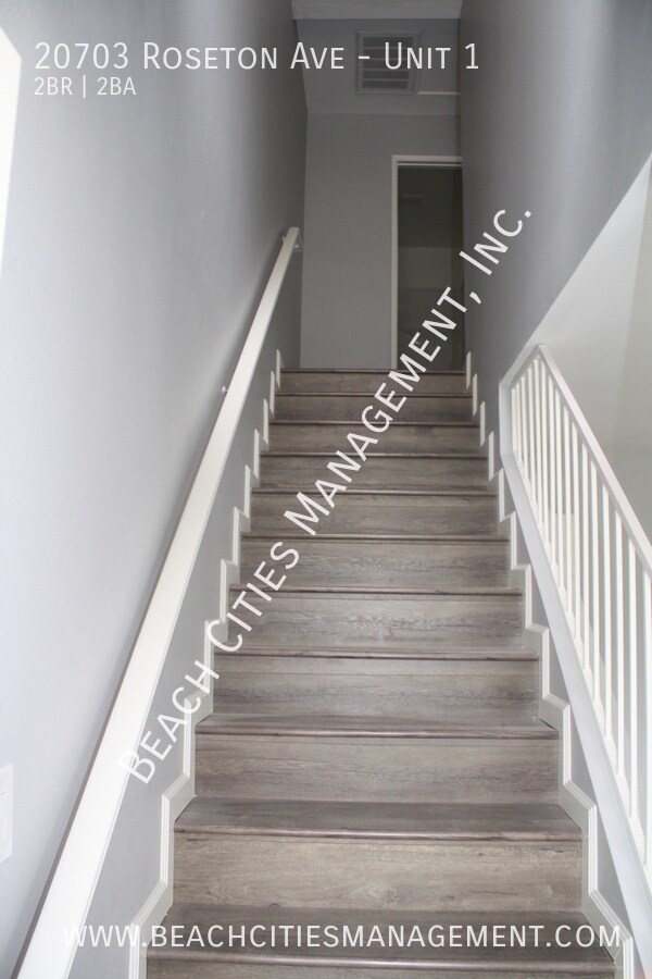 Building Photo - 20703 Roseton Ave