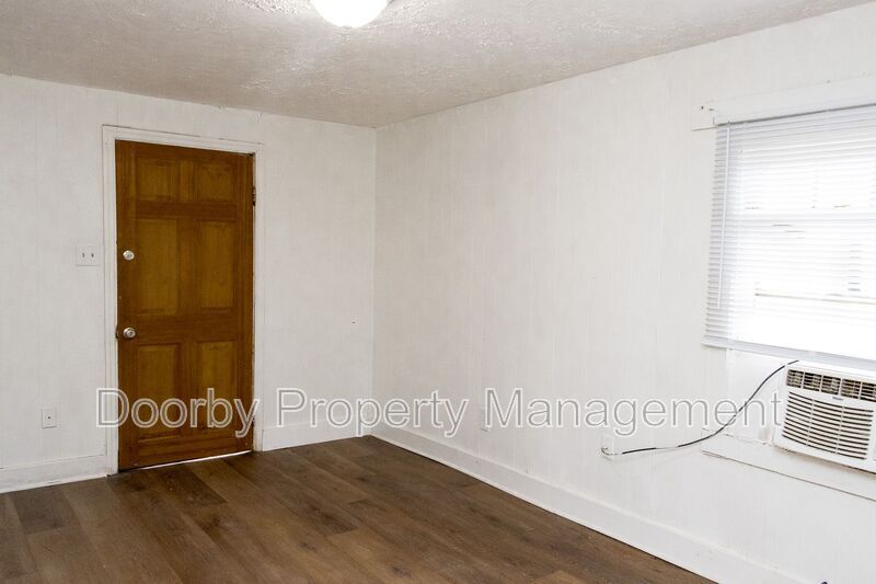 Building Photo - 4278 Spriggs St