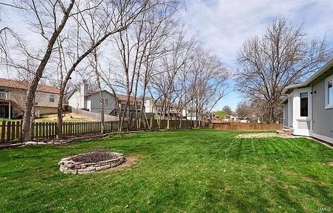 Building Photo - Coming Soon St Peters Area