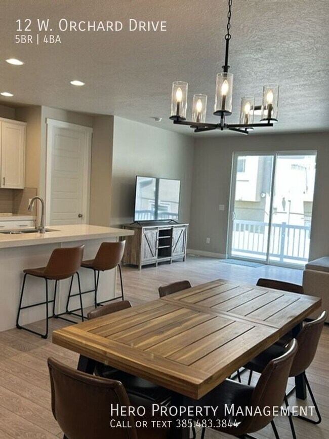 Building Photo - 12 W Orch Ln