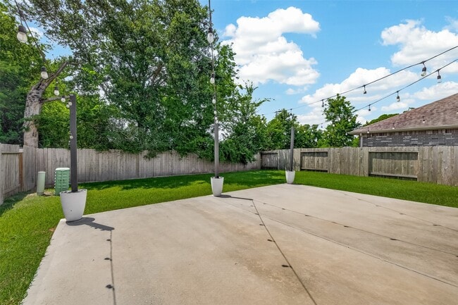 Building Photo - 1665 Morgan Trail Dr