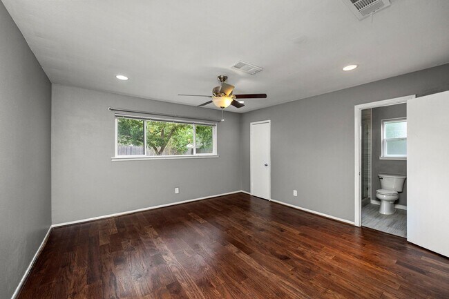 Building Photo - 12307 Nova Ct