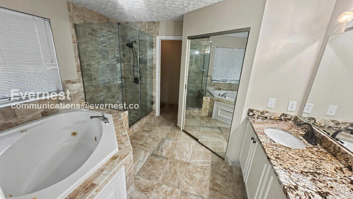 Building Photo - 6330 Wyler Dr