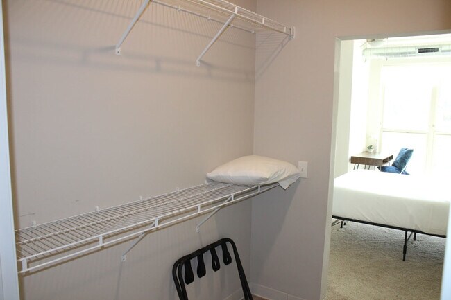 Building Photo - 4415 Lincoln Way