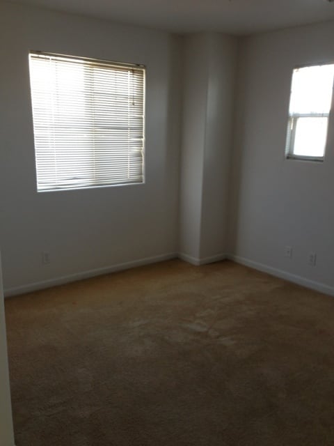 Building Photo - 2328 S Fallbrook Dr