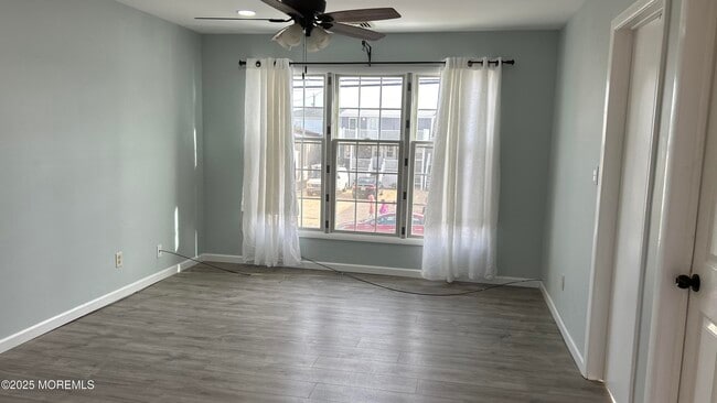 Building Photo - 58 Kearney Ave