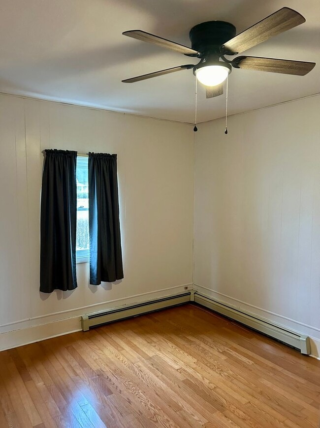 Building Photo - Check Out This 2-Bed/1-Bath Home in Bluffton!