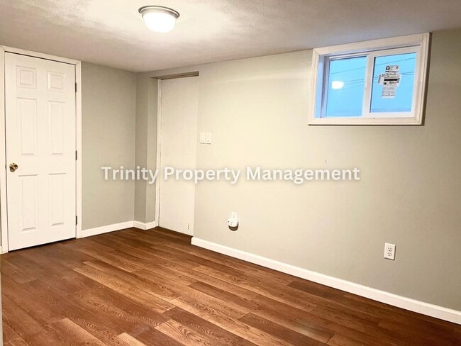 Building Photo - 1297 1/2 N 16th St