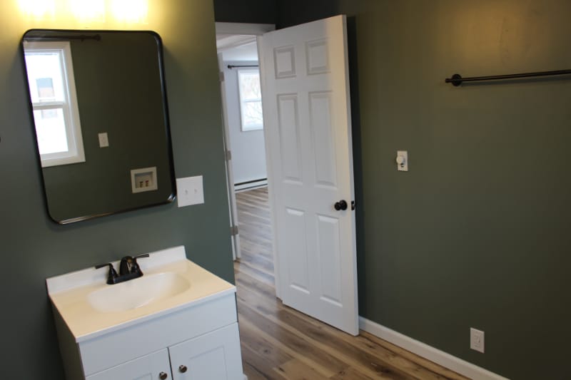 Building Photo - 310 E 37th St