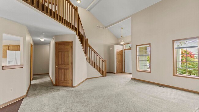 Building Photo - 811 Ivy Creek Cove