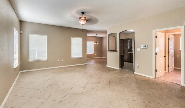 Building Photo - 13163 Kestrel Ave